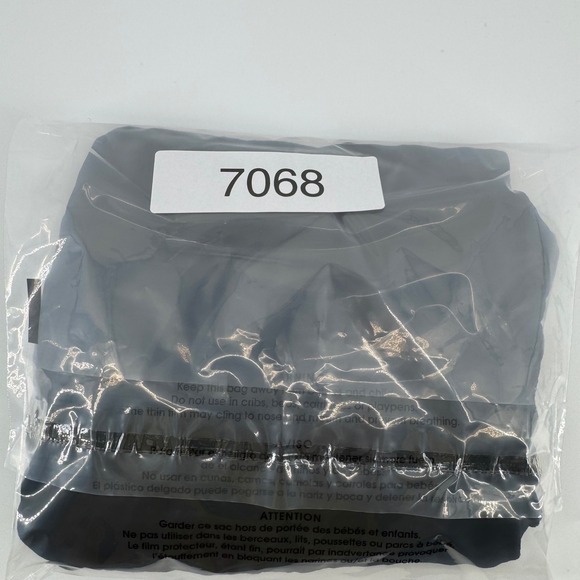 Reformation Black Velvet Crop Top Sweetheart Neckline Sleeveless Size 6 - Picture 7 of 7